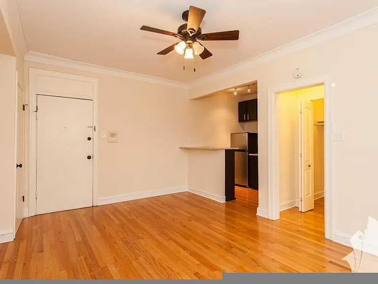 4521 N Paulina St #3A — Photo 3