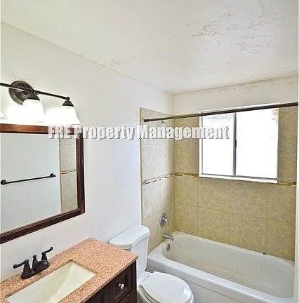 5th image of 6705 S Somerset Dr
