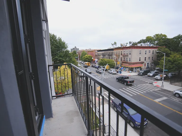 2819 Clarendon Rd #3A — Photo 5