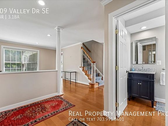 4th image of 609 Valley Dr SE