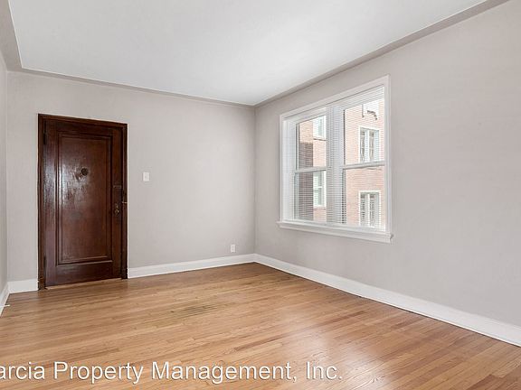 3rd image of 5747 Chippewa St #2W