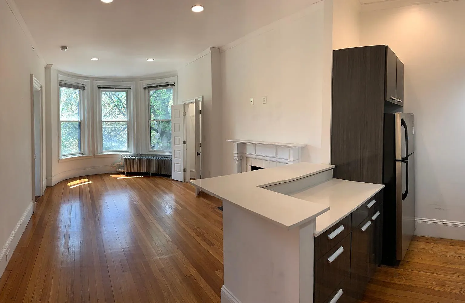 1 bed, $2,900 — Photo 3
