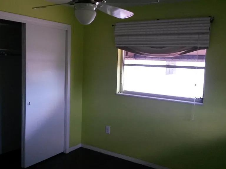 2nd bedroom