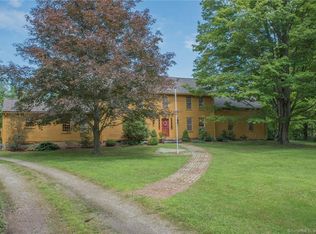 407 Parish Hill Rd, Chaplin, CT 06235