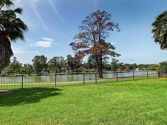 4th image of 22415 Miramar Crest Dr