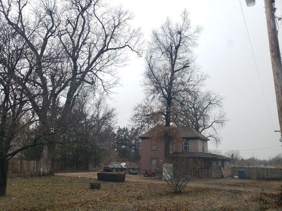 2nd image of 3217 N Halstead St
