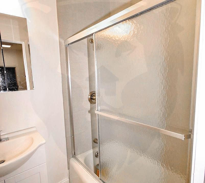 2nd image of 239 Harvard Ave APT 003
