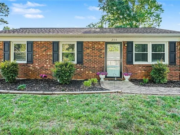 200 Redwood Bnd, King, NC 27021