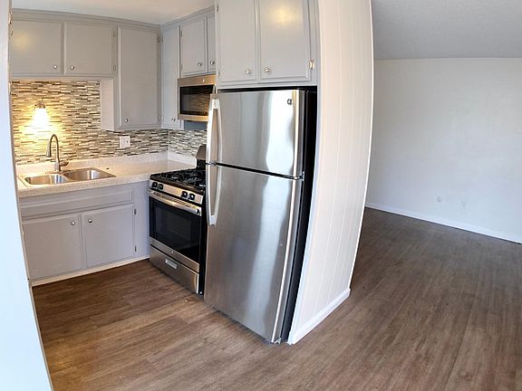 2nd image of 4270 34th St APT 8
