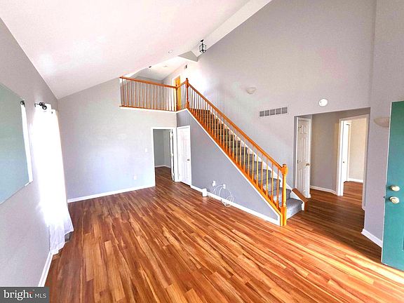 5th image of 107 Liberty Dr