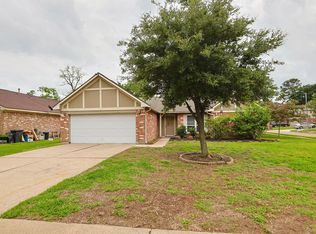 9511 Charter Ridge Dr, Houston, TX 77070