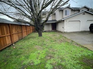 1096-1098 W Regis St #97090EE5A, Stayton, OR