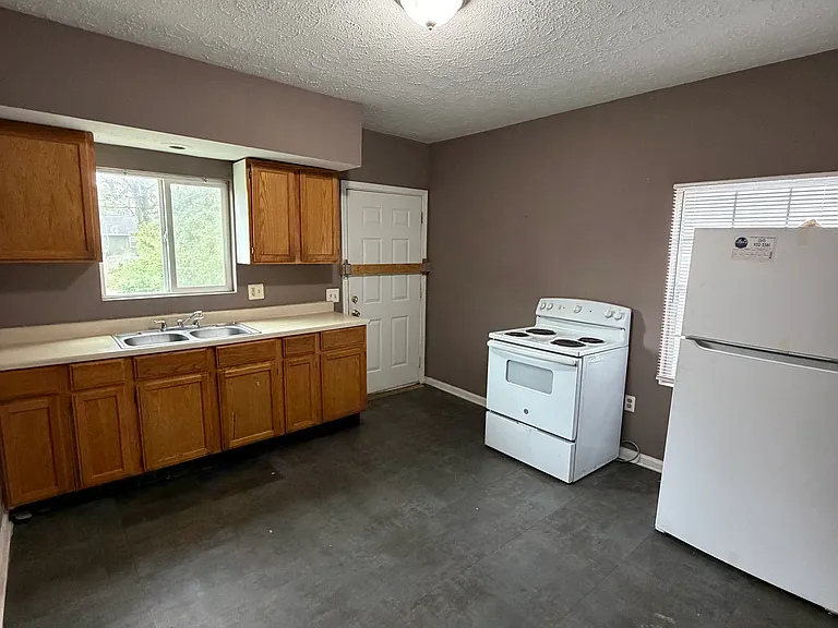 2343 Martin Luther King Jr St — Photo 7