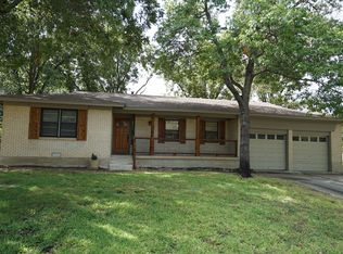5600 Wedgworth Rd, Fort Worth, TX 76133