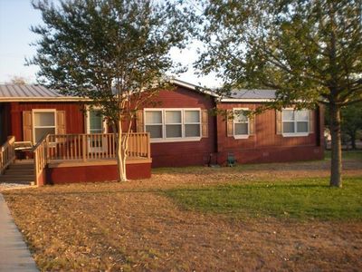 205 E 6th St, Nixon, TX, 78140