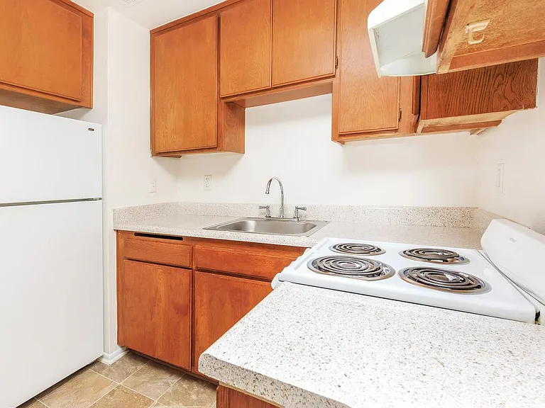 AMAZING CABINETS