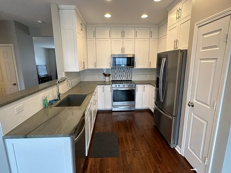 6905 Vistamere Way — Photo 9