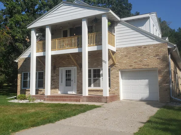 1217 1/2 E Fir Ave #1, Fergus Falls, MN 56537