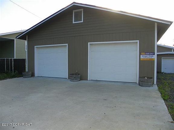 2nd image of 20 Harriet Ave