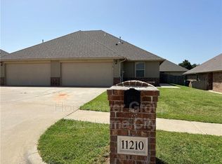 11210 Coachmans Rd, Yukon, OK 73099