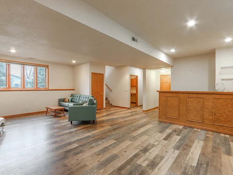 200 Magnolia Dr — Photo 17