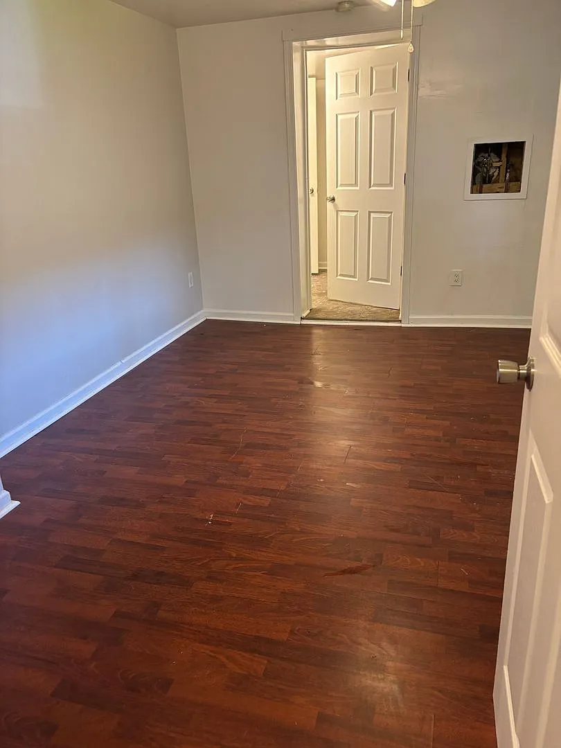 2408 Brown Street — Photo 4