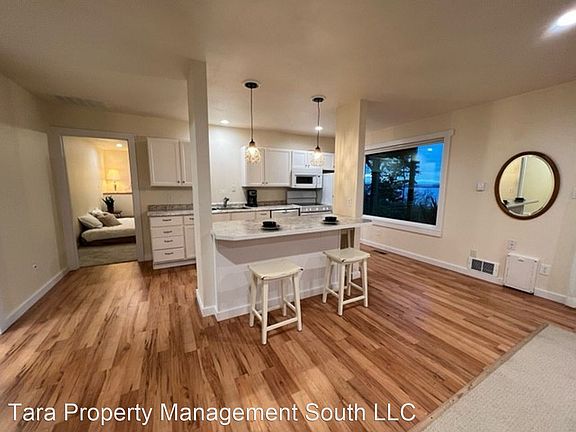 2nd image of 3532 Marine View Dr