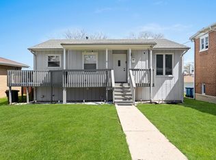 1912 N Hickory St, Crest Hill, IL 60403