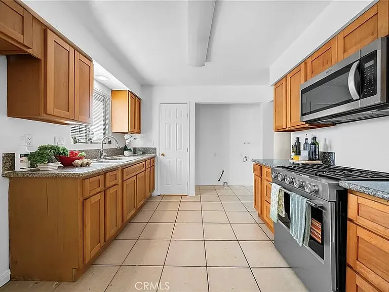 3144 Lashbrook Ave — Photo 8