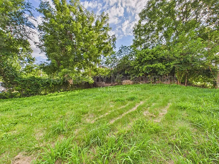 5100 Brooklyn Ave — Photo 34