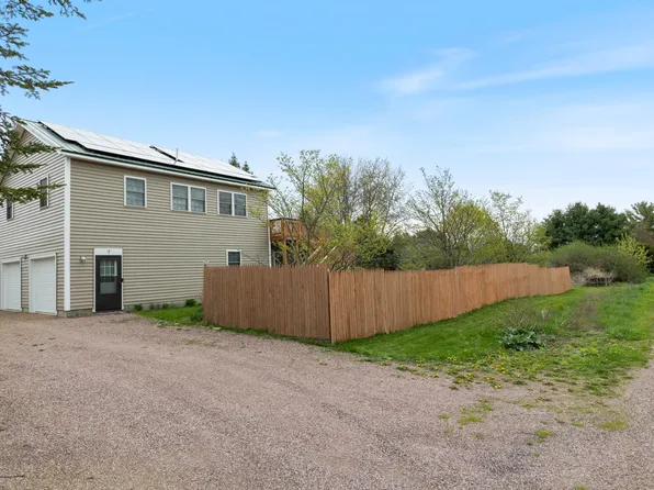 7 Sloop Road, Grand Isle, VT 05458