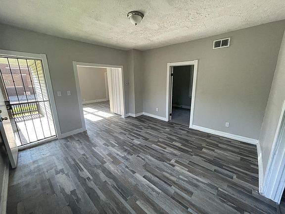 3rd image of 3297 W 61st St #1