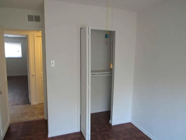 7901 Trimble Dr — Photo 11