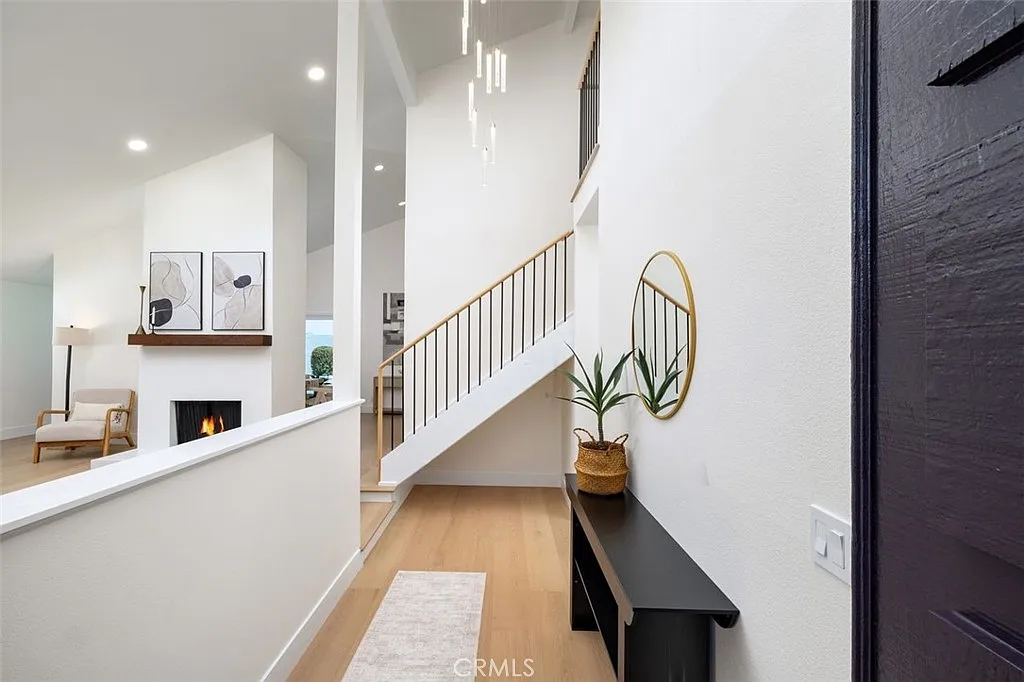 4 bed, 2463 sqft, $8,000 — Photo 2