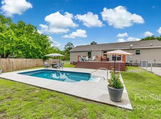 1460 Ira Roberts Rd, Lancaster, SC 29720