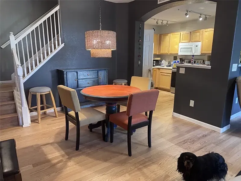 2 bed, 1301 sqft, $2,250 — Photo 3