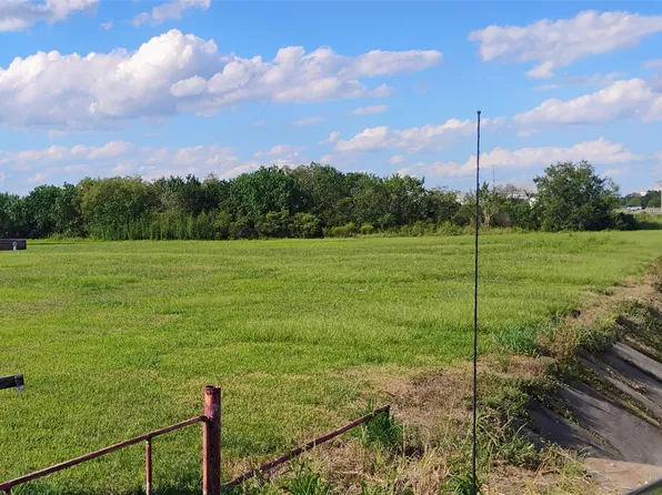 0 W Port Arthur Rd, Pt Arthur, TX 77640