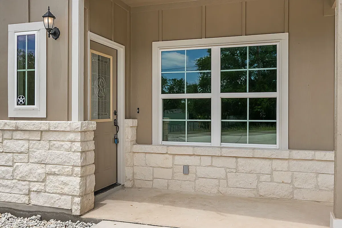 2 bed, 1249 sqft, $1,550 — Photo 3