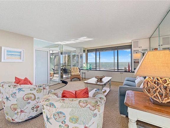 4th image of 979 E Gulf Dr #E514
