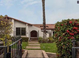 2420 Skyfarm Dr, Hillsborough, CA 94010