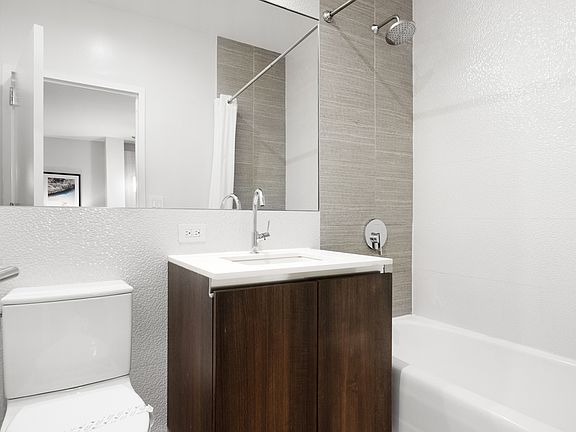 4th image of 15 Park Row APT 10F