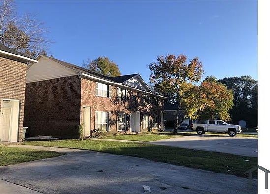 2nd image of 100 Magwood Dr #B