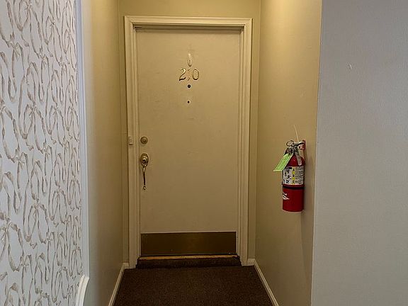 2nd image of 3730 Fairfield Ave Unit 210