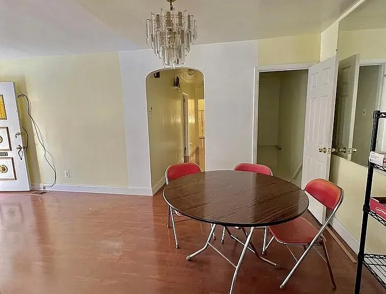 8164 Lister St — Photo 5