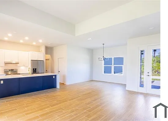 15531 McComb Cir