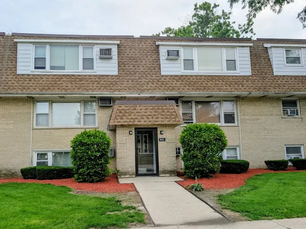 9907 W 58th St APT 6, Countryside, IL 60525