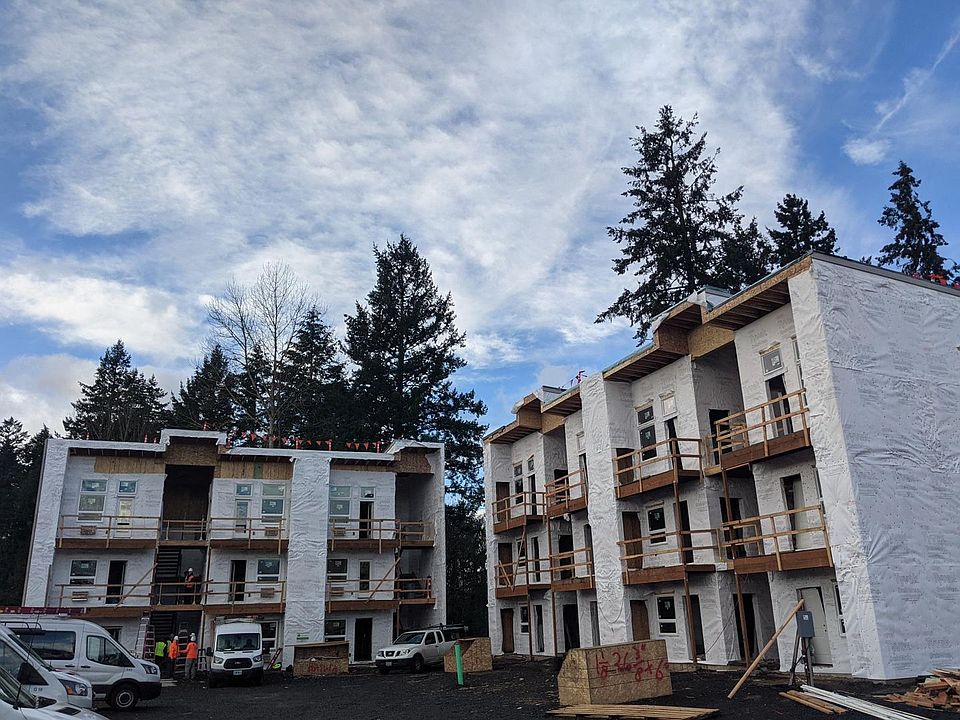 2nd image of 1109 S River St APT 212