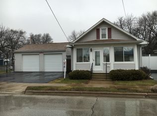 548 5th Ave, Aurora, IL 60505