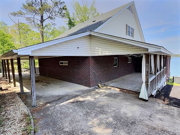 3rd image of 135 Butler Rd