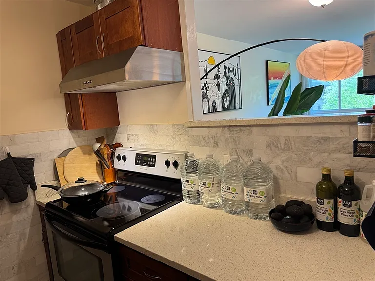 12 Inman St #44 — Photo 4